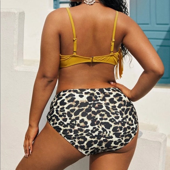 Fringe Animal leopard Plus Size 1X 2X Bikini Set - Picture 3 of 5
